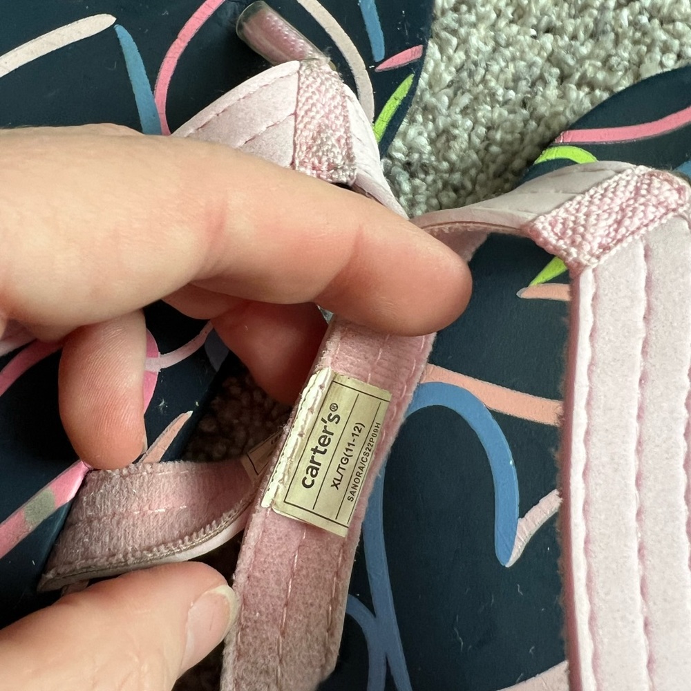 Carter's flip flops - Picture 3 of 4